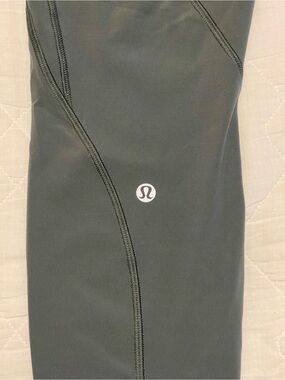 LULULEMON 23” Leggings